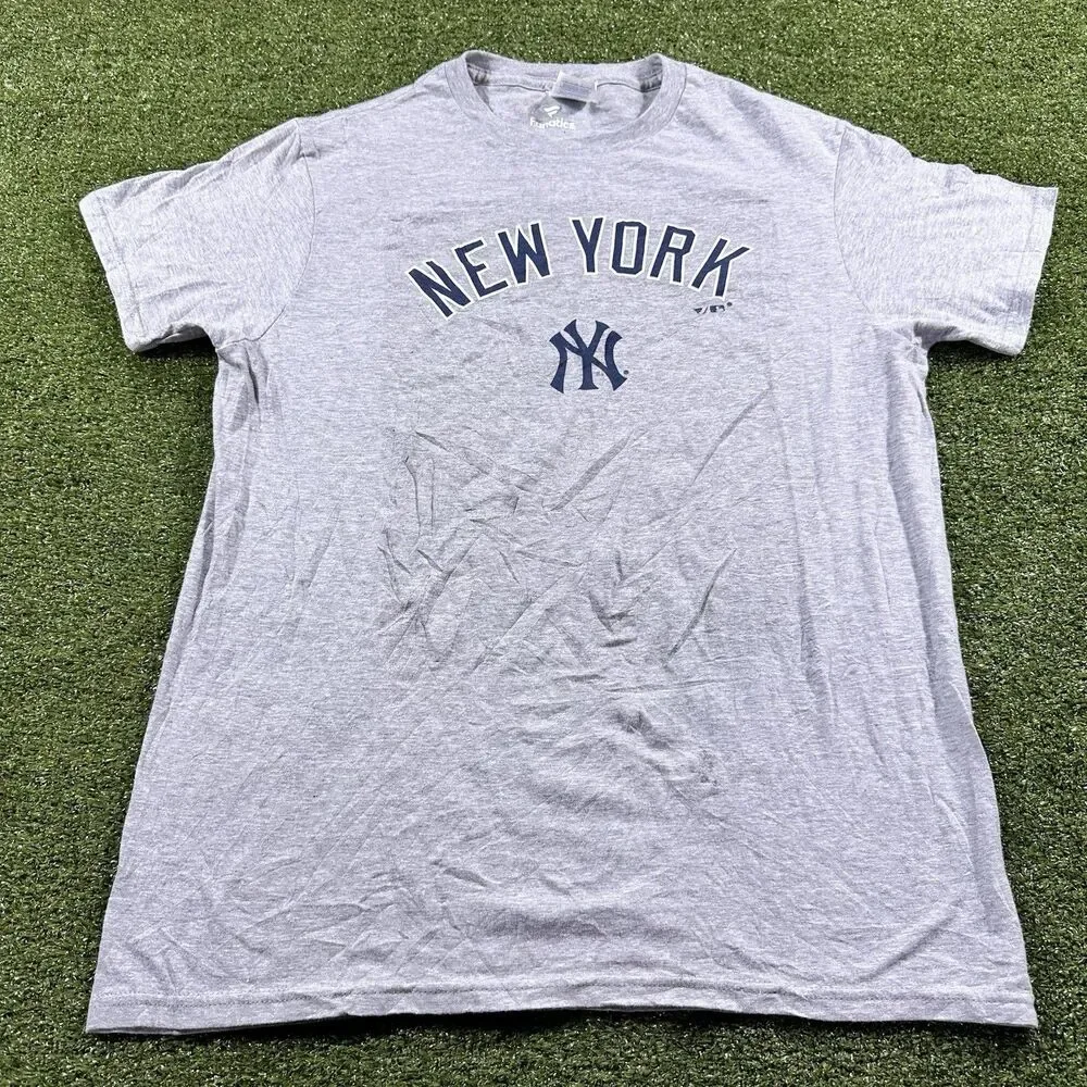 Fanatics New York Yankees Short Sleeve Shirt Mens M NWOT